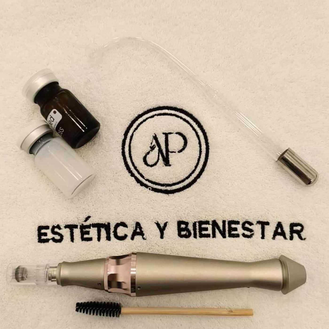 Diseño y regeneración de cejas en sevilla